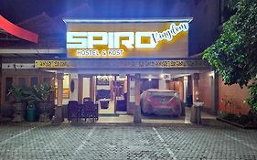 RedDoorz Syariah Near Alun-Alun Tulungagung